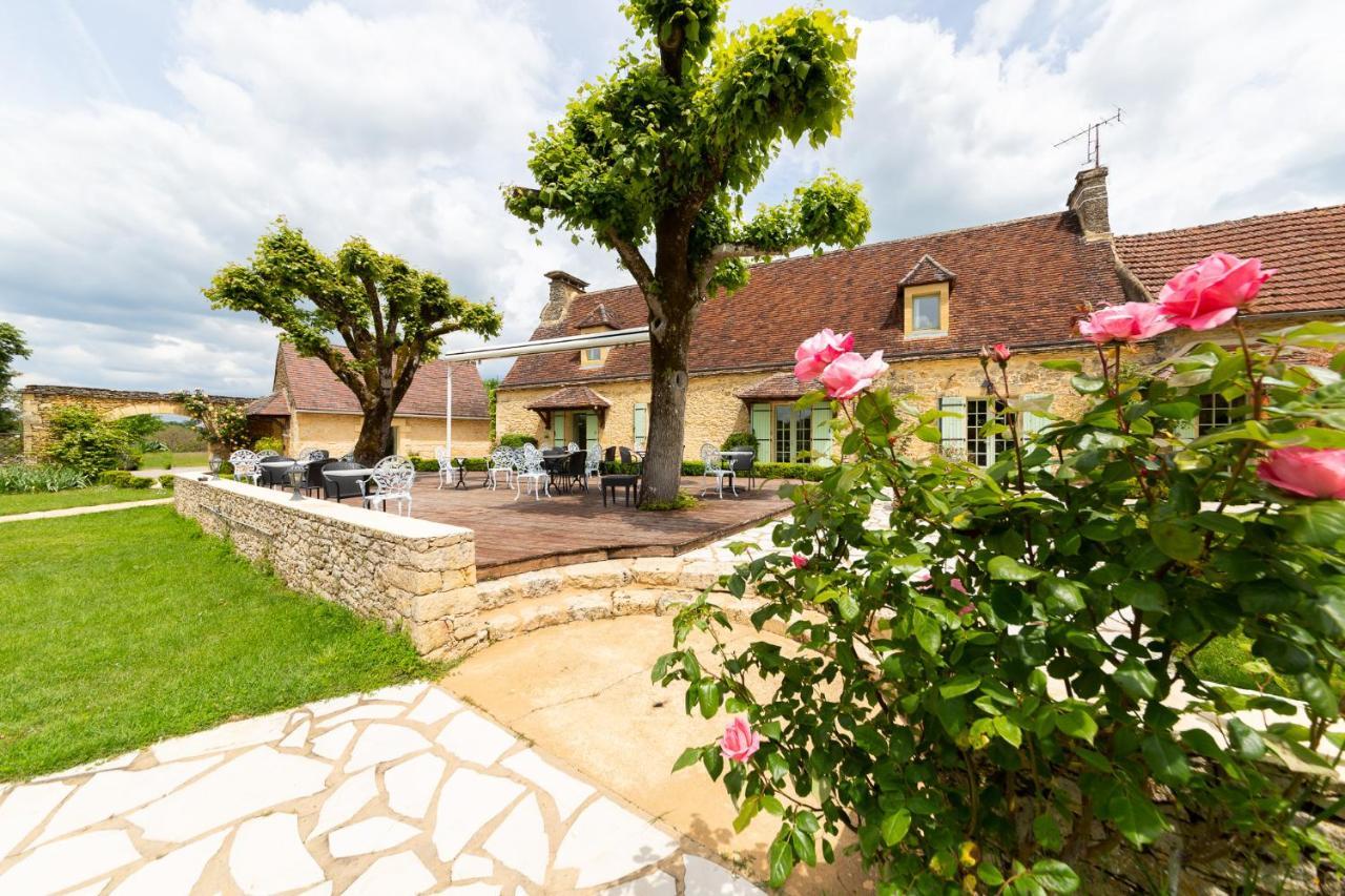 Hotel De La Ferme Lamy Meyrals Exteriör bild
